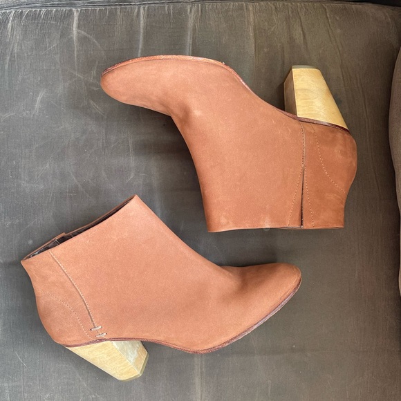 Rachel Comey brown ankle boot. - Picture 2 of 9